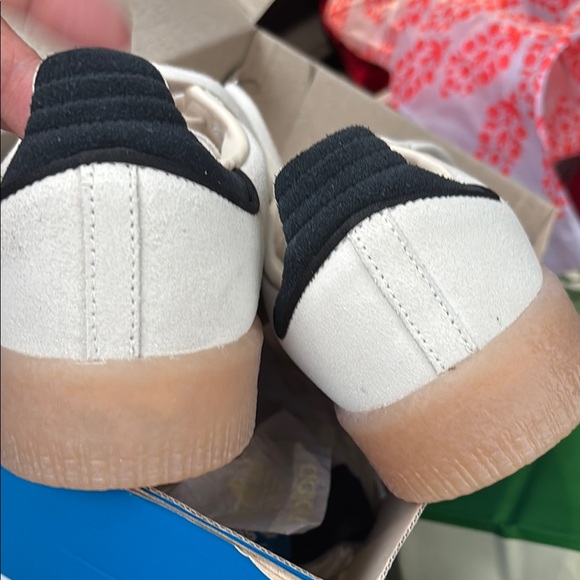 Adidas Women's Samba Sneakers - Cream and Black size 8.5 - Picture 4 of 6